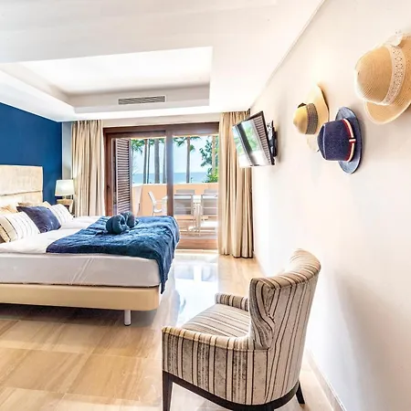 Beautiful Beachfront Apartment *