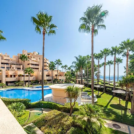 Apartment Beautiful Beachfront